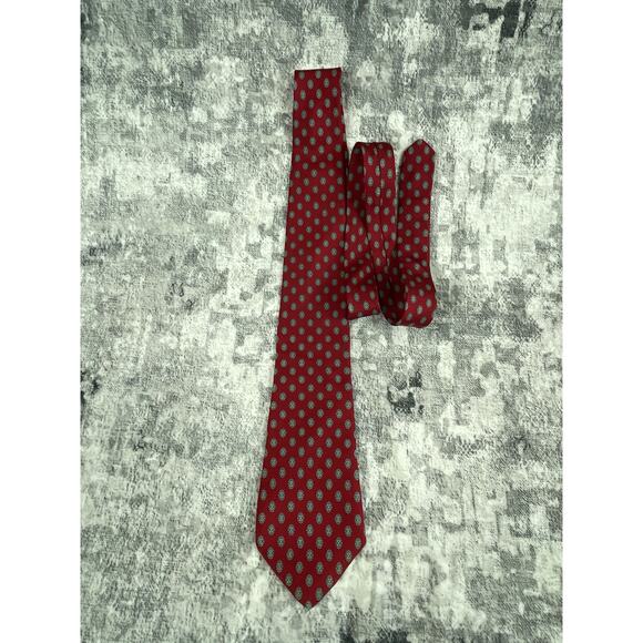 Christian Dior All Silk Red Medallion Necktie Tie - Picture 4 of 4